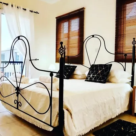 Sunset 01 * פאפוס